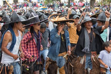 yerli halkın Inti Raymi kutlama dans 