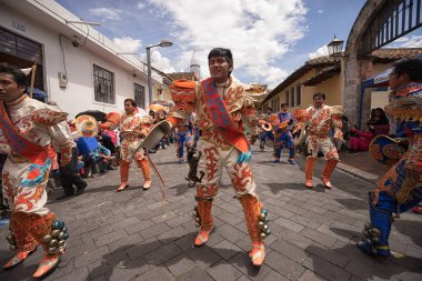 Corpus Christi dansçılar Pujili Ekvator 
