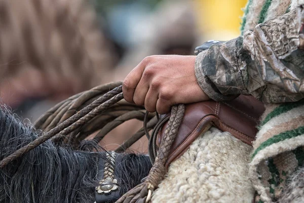 Närbild av en cowboy hand — Stockfoto