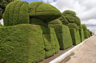 16 Mayıs 2017 Tulcan, Ecuador: ayrıntılı yüksek altuitude sınır kasaba ünlü mezarlığı Budama sanatı
