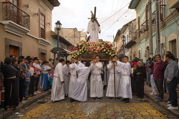 Påsk procession Cotacachi Ecuador — Stockfoto