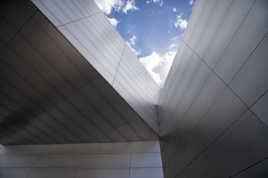 1 Ağustos 2016 Quito, Ekvator: modern mimari closeup tafsilât-in hangi ekvatorda inşa edilmiş bina Unasur