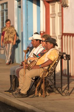 20 Şubat 2017: Salento, Colombia: yerlilerle bir fotoğraf için poz turistler için popüler faaliyettir