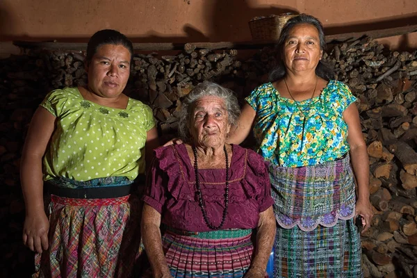 Mujeres mayas en Guatemala — Foto de Stock