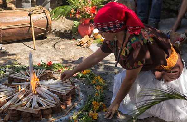 Szamańskich rytuałów w San Pedro la Laguna, Gwatemala — Zdjęcie stockowe