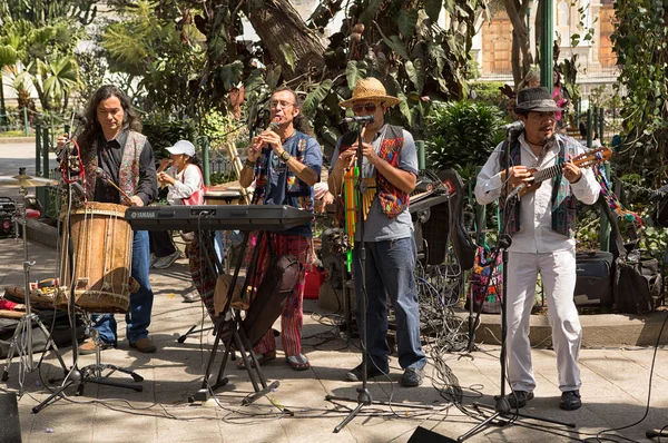 February 2015 Antigua Guatemala Street Musicians Entertaining Tourists Central Park — Stock Photo, Image