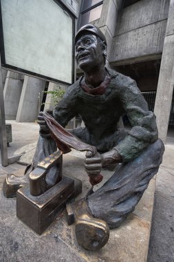 Medellin, Kolombiya bir ayakkabı Lehçe adam heykeli