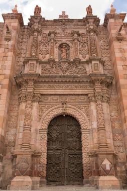 20 Mayıs 2014: Zacatecas, Mexico: Unesco Dünya Mirası City 'Churrigueresque' tarzında inşa sömürge kilise cephe