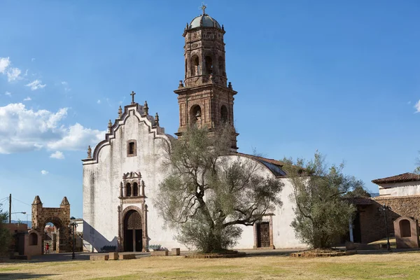 Kloster in tzintzuntzan mexiko — Stockfoto