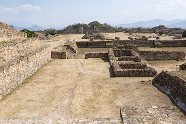 Wykopaliska archeologiczne Monte Alban w Meksyku — Zdjęcie stockowe