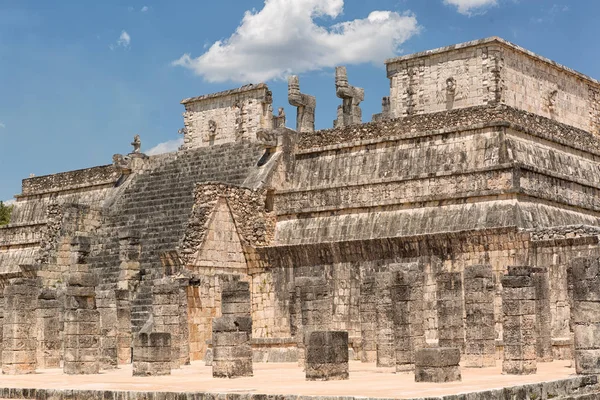 Chrám válečníků v Mexiku Chichen Itza — Stock fotografie