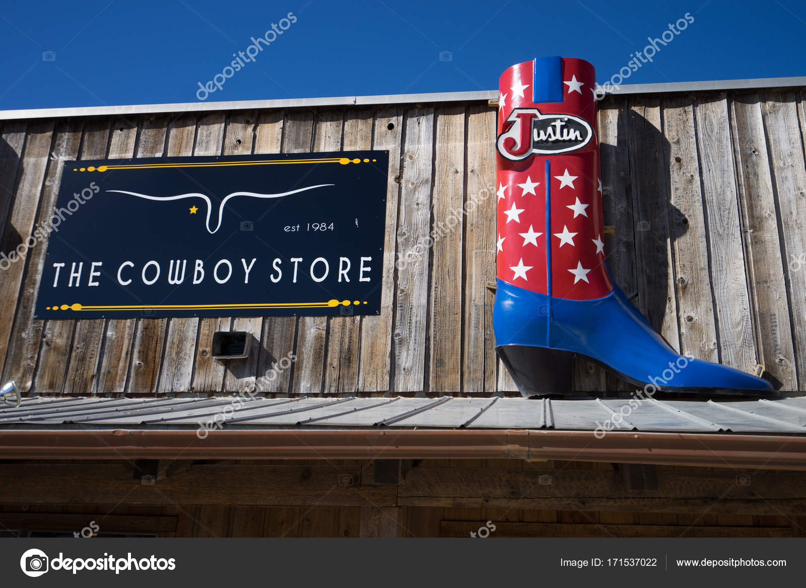 Western wear store front in Bandera Texas USA – Stock Texas Shop, Western Shop, Cowboy Shop für Kids