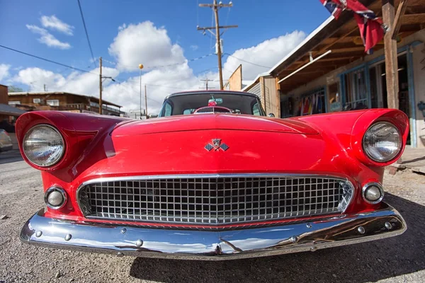 Винтажный автомобиль коллекционеров в Oatman Arizona — стоковое фото