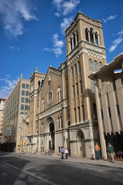 Католическая церковь Святой Марии в историческом центре Сан-Антонио Техас США — стоковое фото