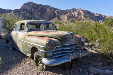 terk edilmiş araba Nevada Çölü 