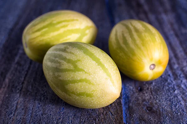 Celá tzimbalo divoké meloun hruška — Stock fotografie