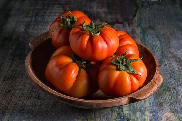 Closeup Organic Tomato Rustic Surface — Stock Photo, Image