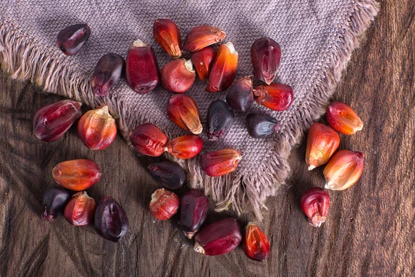 Heirloom Maïs Kernels Close Rustieke Achtergrond — Stockfoto