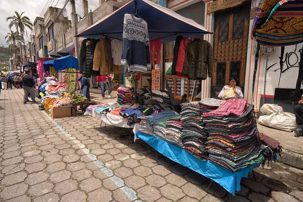 Instalados en Otavalo, Ecuador — Foto de Stock