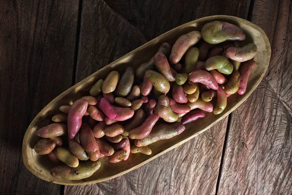 Melloco Tuber Ecuador Wooden Bowl — Stock Photo, Image