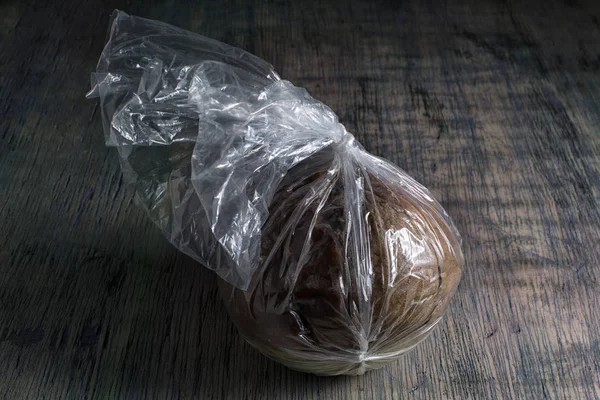 Fully ripe borojo fruits are kept in plastic bags — Stock Photo, Image