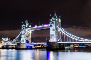 Gece Kule Köprüsü