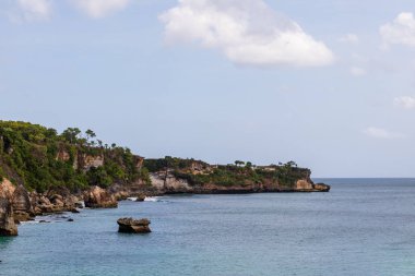 Bali kıyı şeridi boyunca güzel kıyı manzarası