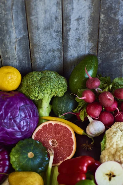 Composición Con Una Variedad Verduras Frutas Orgánicas Crudas Sobre Fondo — Foto de Stock