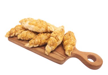 taze pişmiş lezzetli kruvasan 