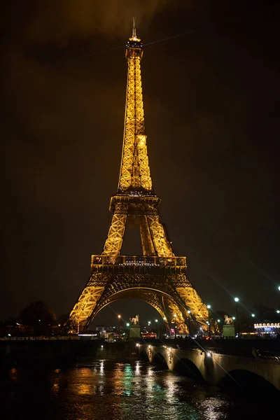 Ночной Вид Красивую Подсвеченную Эйфелеву Башню Париж Франция — стоковое фото