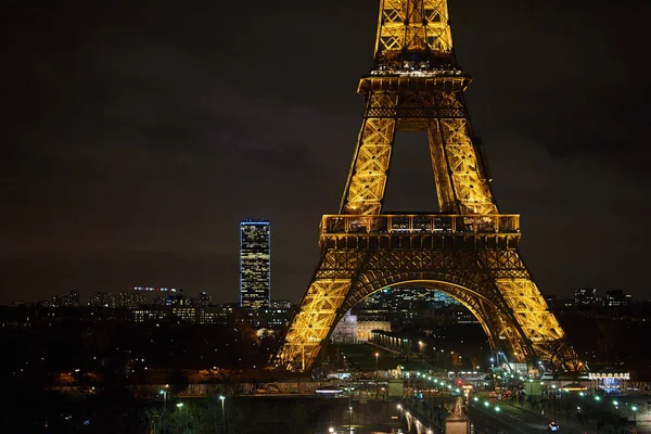 Vista Noturna Bela Torre Eiffel Iluminada Paris França — Fotografia de Stock