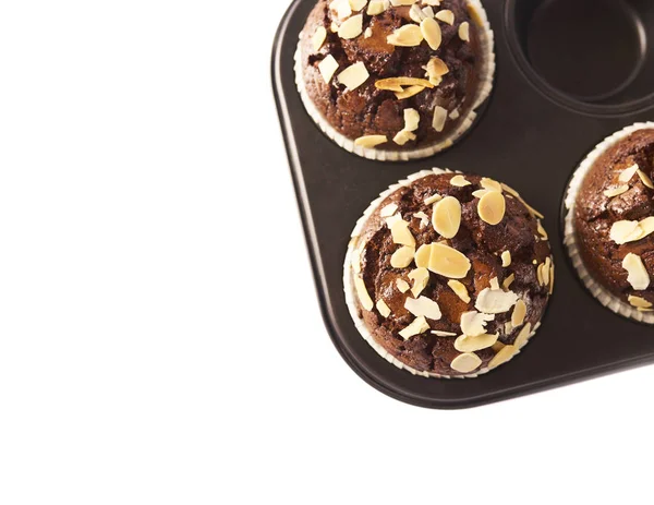 Drie Heerlijke Chocolade Muffins Geïsoleerd Witte Achtergrond — Stockfoto