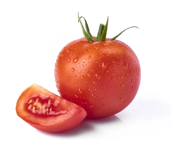 Свіжі сирі помідори ізольовані на білому тлі — стокове фото