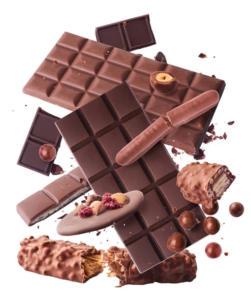 Heerlijke chocolade die in de lucht vliegt. Hoge resolutie levitatio — Stockfoto