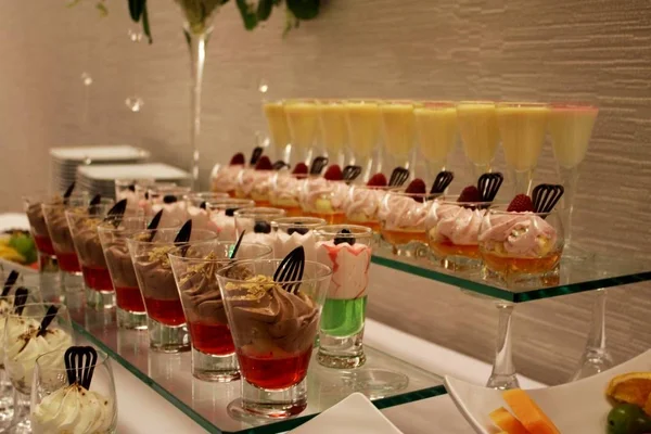 Karışık dondurma cam bardak Sergisi