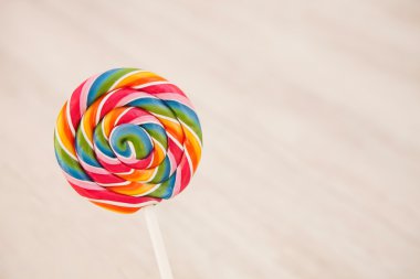 Çok renkli güzel yuvarlak lolipop