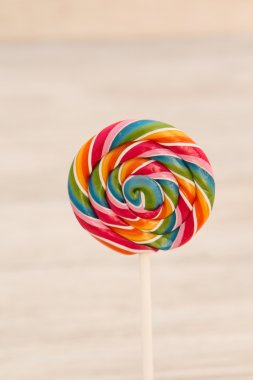 Çok renkli güzel yuvarlak lolipop  