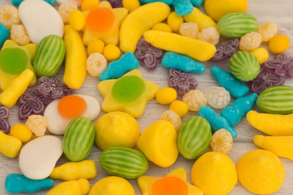 Caramelos con diferentes formas y colores —  Fotos de Stock