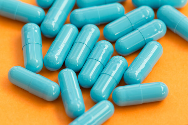 Куча синих таблеток
