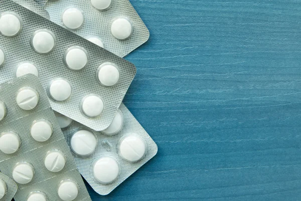Förpackningar av vita piller — Stockfoto