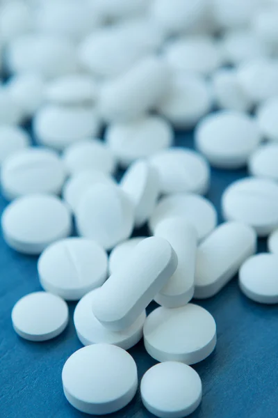 Το Top view από τα χάπια Spilled λευκό — Φωτογραφία Αρχείου