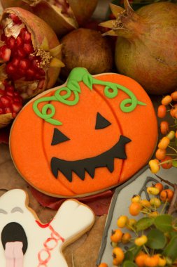 Cadılar Bayramı Çerezler ve sarı çilek