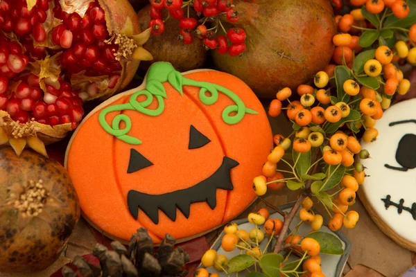 Cadılar Bayramı çerez ve sarı çilek