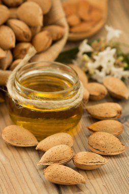 badem yağı ve badem