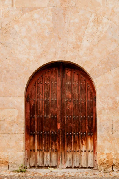 Pintu kayu tua — Stok Foto