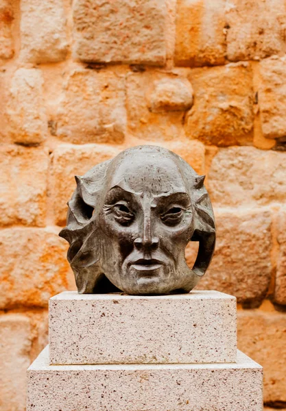 Statue of old mans head — Stock Photo, Image