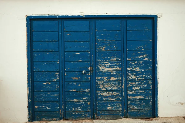 Pintu kayu biru — Stok Foto