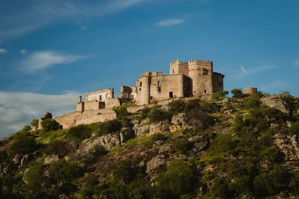 Gyönyörű spanyol vár — Stock Fotó