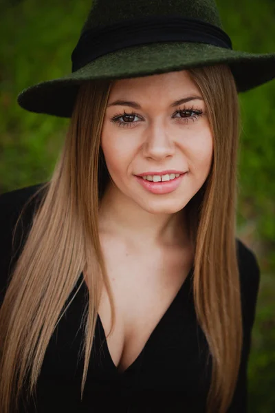 Pretty girl wearing hat — Stock Photo, Image