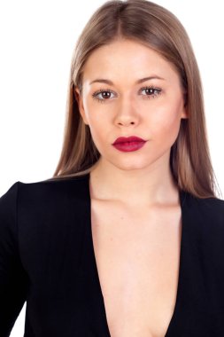 Kırmızı dudaklar ile siyah giysili kız